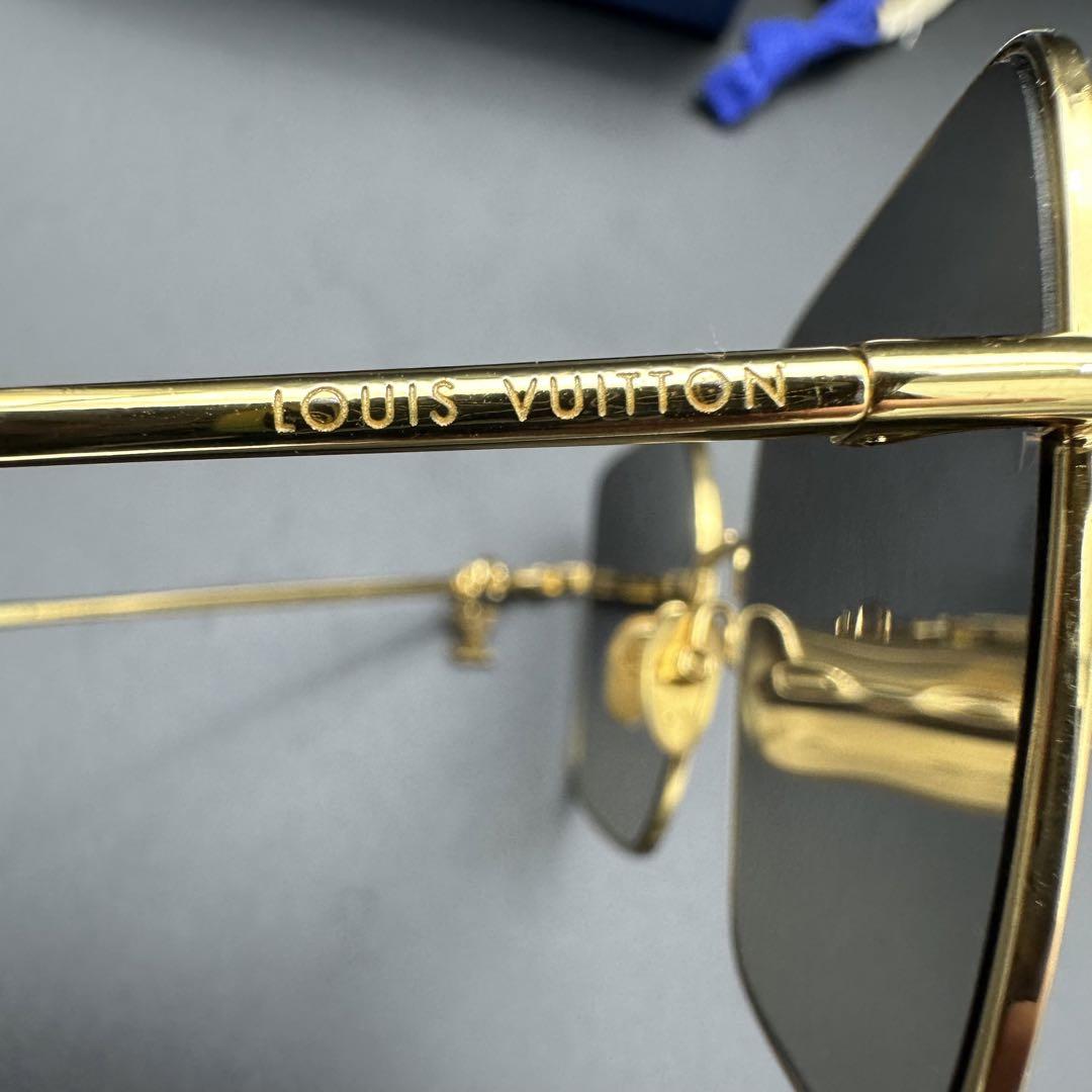 現行 ほぼ未使用】 ルイヴィトン LVチャーム・スクエア サングラス