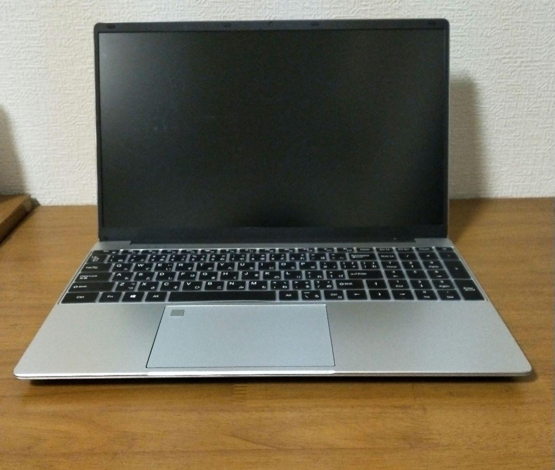 ノートパソコン シルバー 薄型