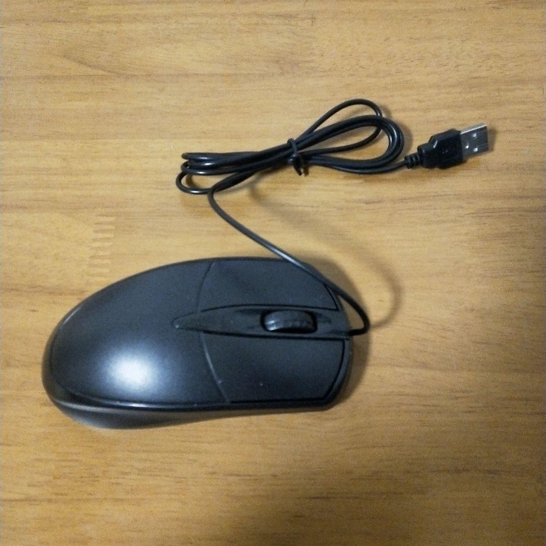 ノートパソコン シルバー 薄型