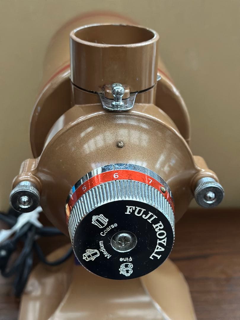 Fuji Royal 電動コーヒーミル R-440 ゴールド 簡易動作確認済み Fuji Royal 電動コーヒーミル R-440 ゴールド 簡易動作確認済み