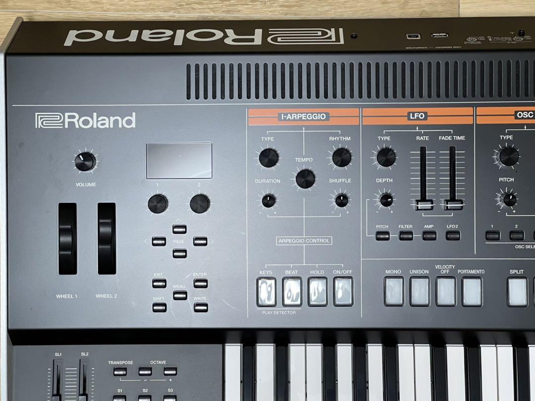 【ほぼ未使用品】ROLAND JUPITER X