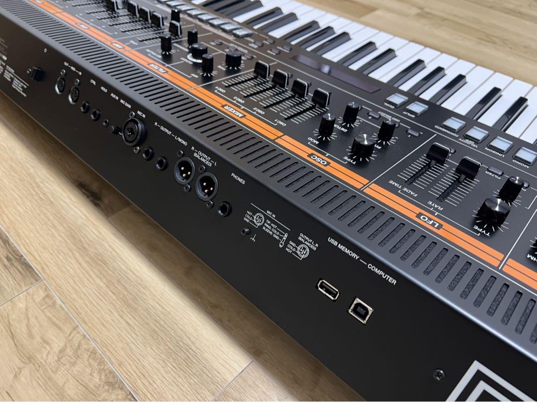 【ほぼ未使用品】ROLAND JUPITER X