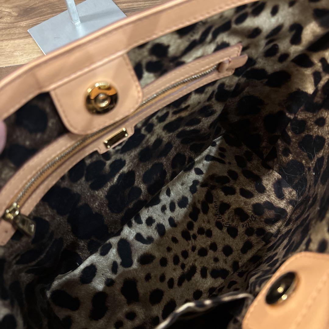 極美品】DOLCE&GABBANA トートバッグ エナメル ロゴ プレート