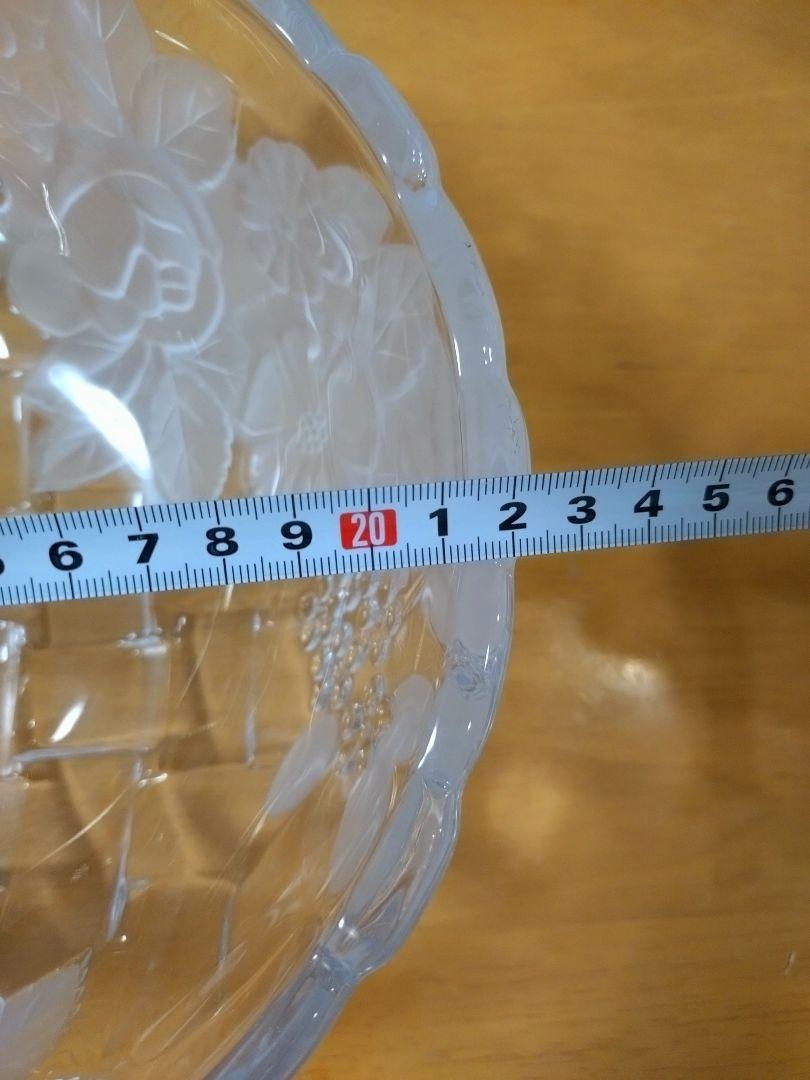 お皿　ガラス　花柄