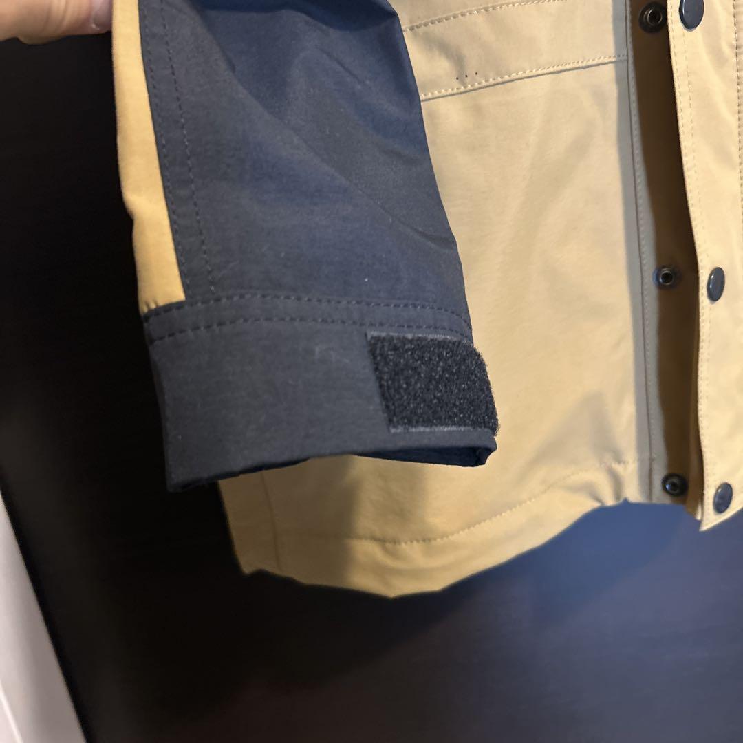 THE NORTH FACE マウンテンパーカー カーキ/ブラック