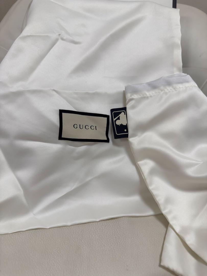 新品未使用　正規品　ニューヨークヤンキース　スニーカー　8.5 GUCCI