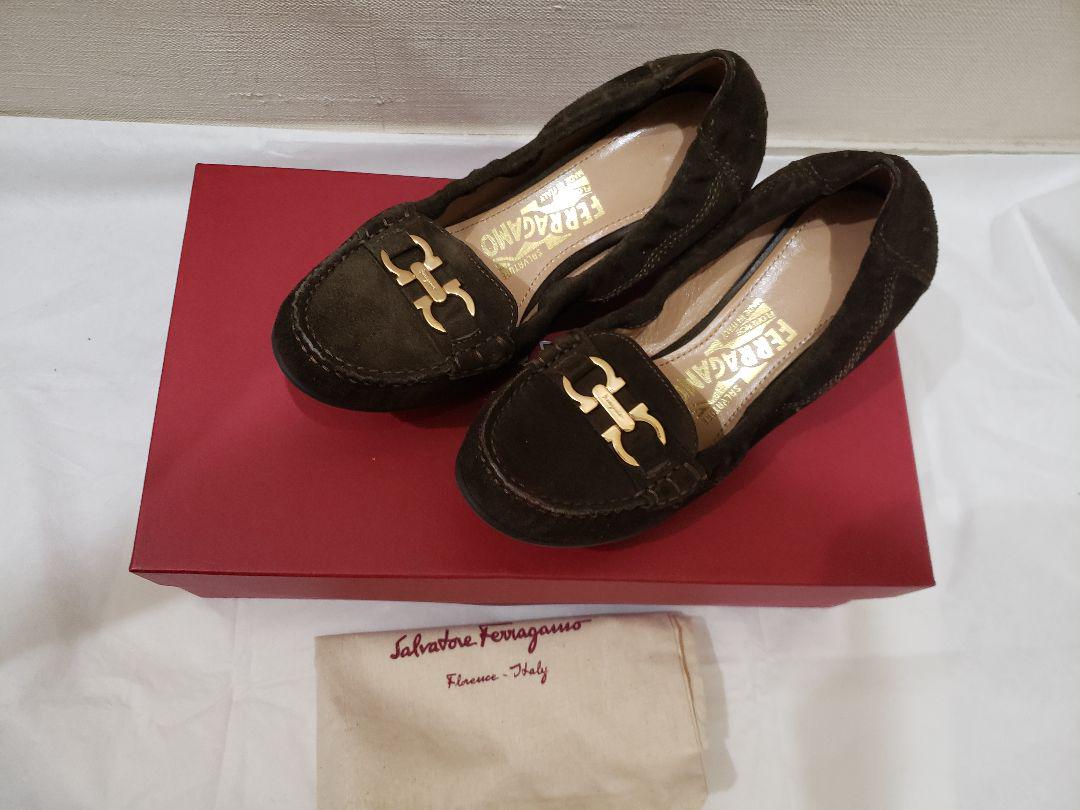 ブランド Ferragamoのスエードパンプス TW6he-m46911860755 ルカリ