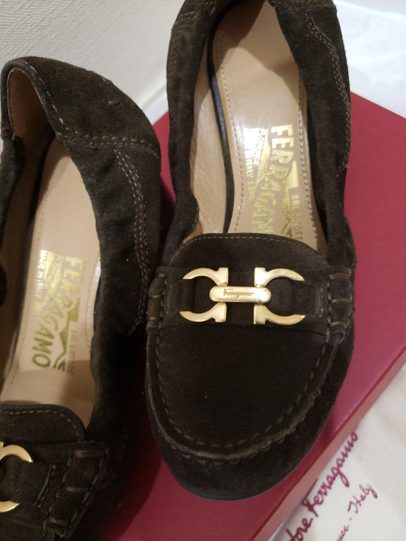 ブランド Ferragamoのスエードパンプス TW6he-m46911860755 ルカリ