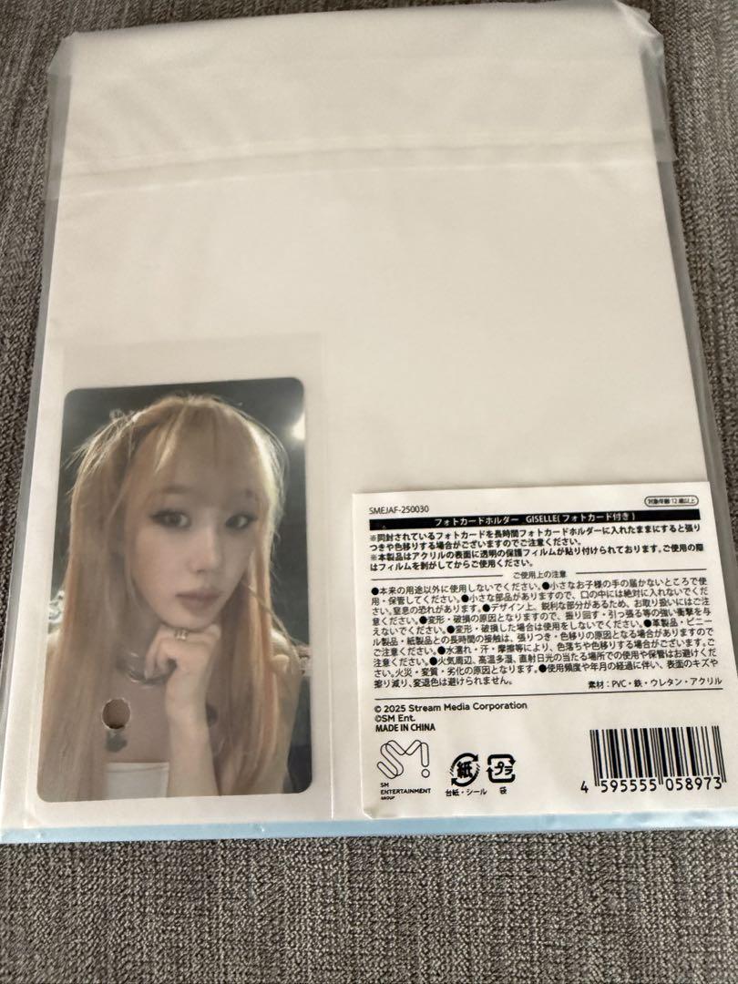 aespa ジゼル　ペンミ グッズ　フォトカードホルダー　トレカ aespa ジゼル ペンミ グッズ フォトカードホルダー トレカ