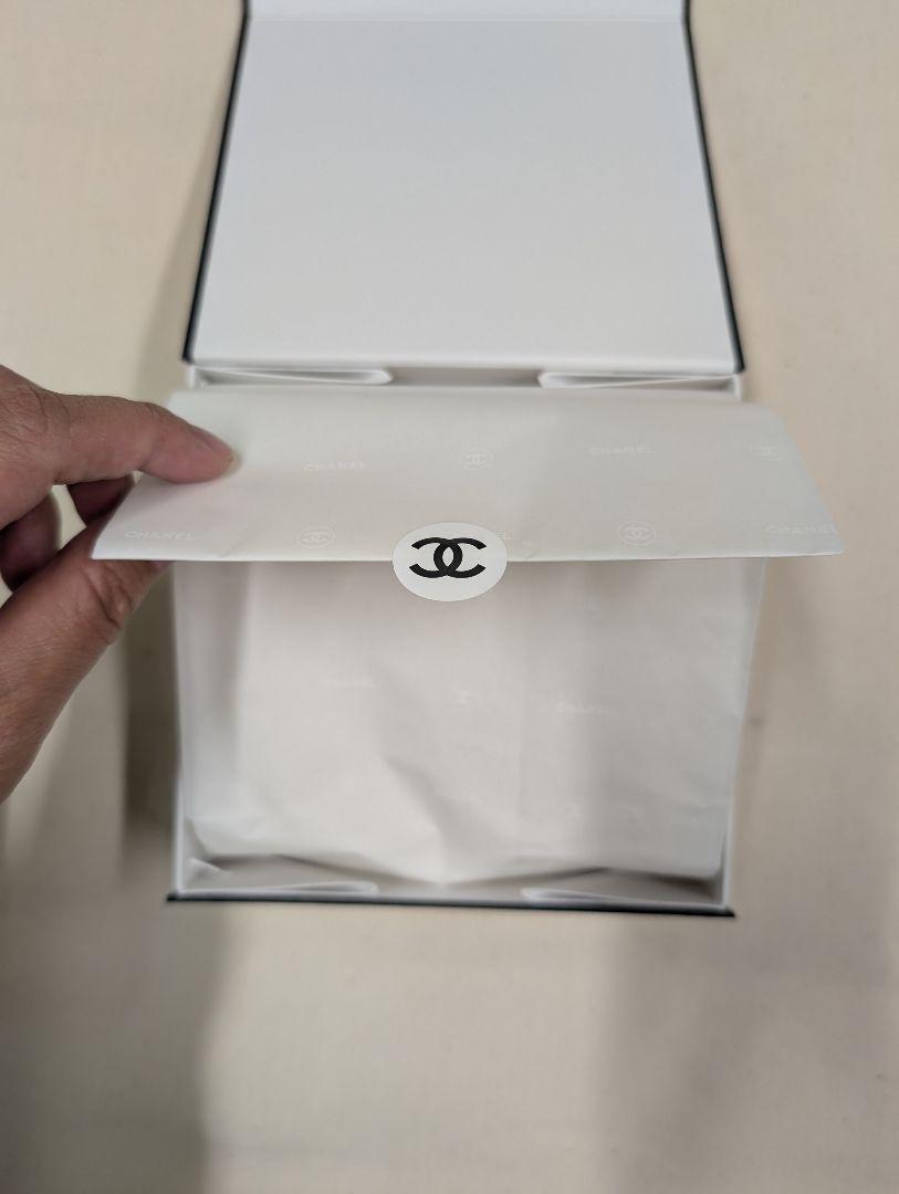 CHANEL N°5 L'EAU ギフトボックス