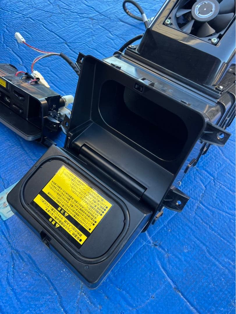 20ヴェルファイア　オプション品　冷蔵庫　USB 　※フォロー割OK