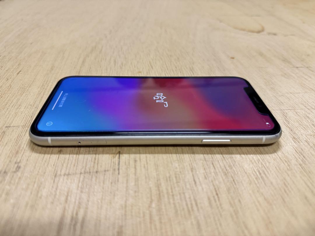 【動作品】Apple iPhone11 ホワイト 本体