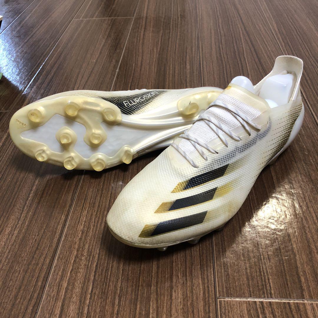 adidas サッカースパイク Xゴースト.1 HGシューズキーパー付き - メルカリ adidas サッカースパイク Xゴースト.1 HGシューズキーパー付き - メルカリ