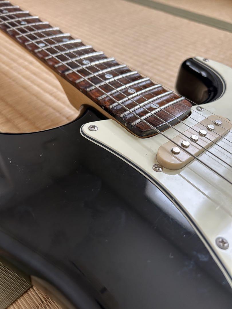 Fender?? ストラトキャスター ブラック スキャロップ指板