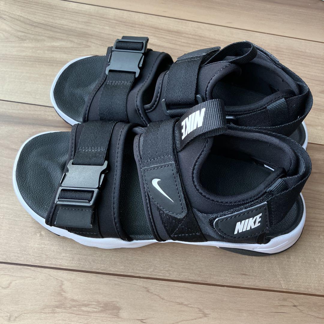 Nike ブラック スポーツサンダル NIKE ブラック スポーツサンダル - メルカリ