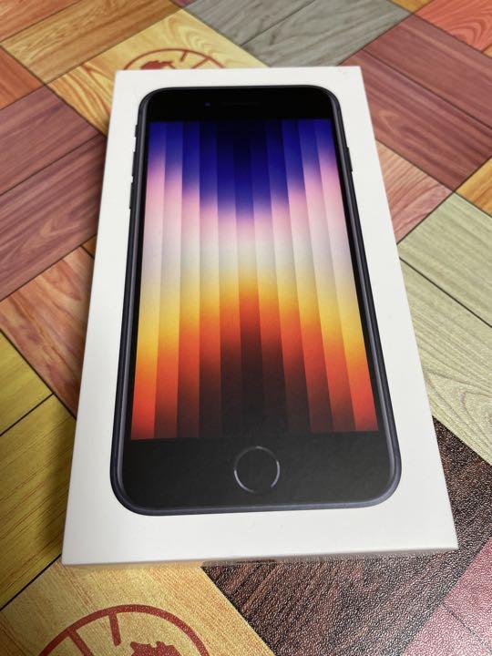 贅沢屋の 【新品】iPhone SE 第3世代 128GB No3 スマートフォン本体 日本公式サイト 【送料無料】iPhoneSE 128GB バッテリー100%【匿名・迅速発送♪】 スマートフォン本体