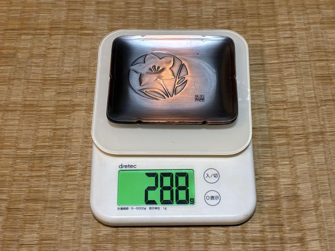 金属製茶托5枚揃い 四セットまとめて 北神堂 花彫刻の金属製茶托 5枚揃い - メルカリ