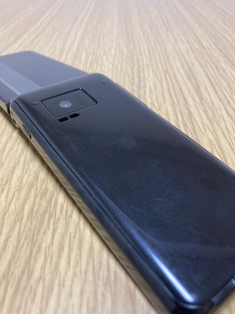 新作大得価 美品 ガラホ 05 4G HXolc-m46970562363 docomo P-01J 黒 超歓迎