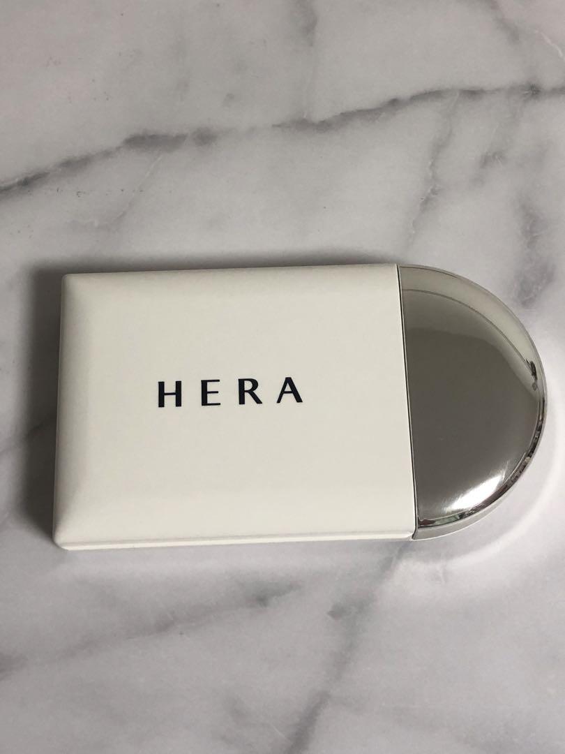 【残量多】HERA  エアリーパウダープライマー