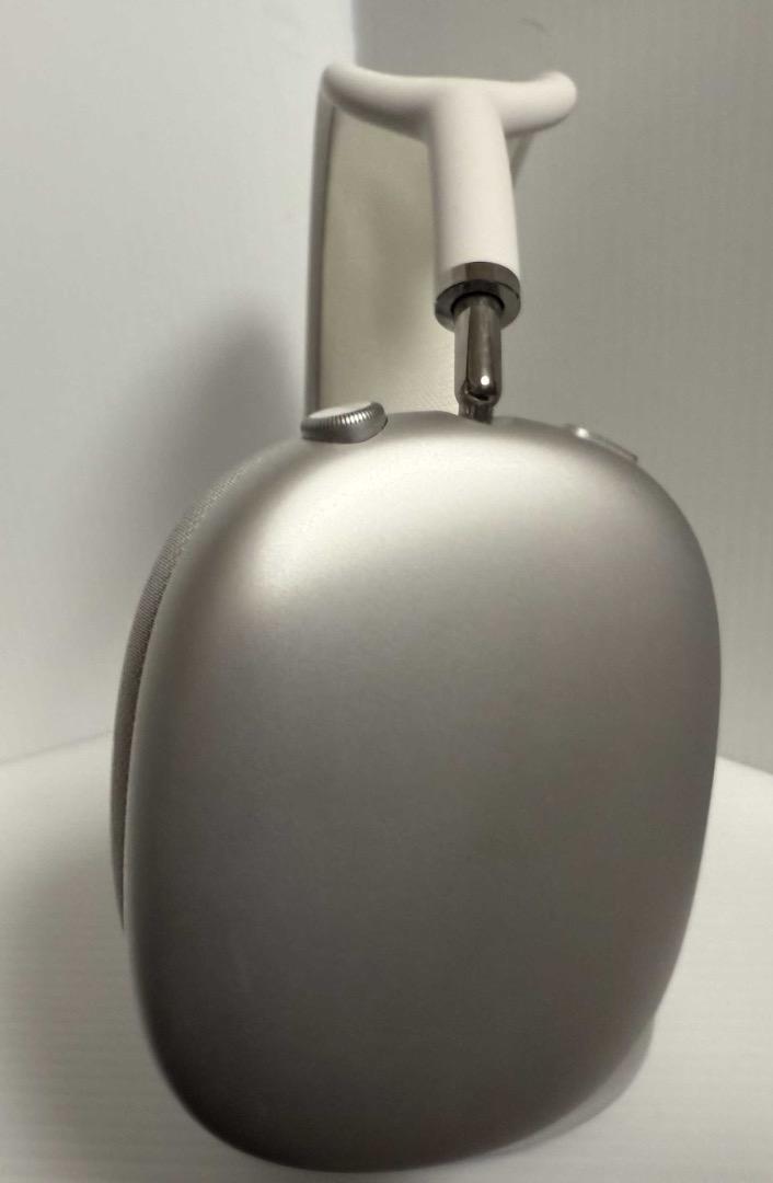 Airpods Max シルバー (Lightning Cableタイプ) Airpods Max シルバー (Lightning Cableタイプ)