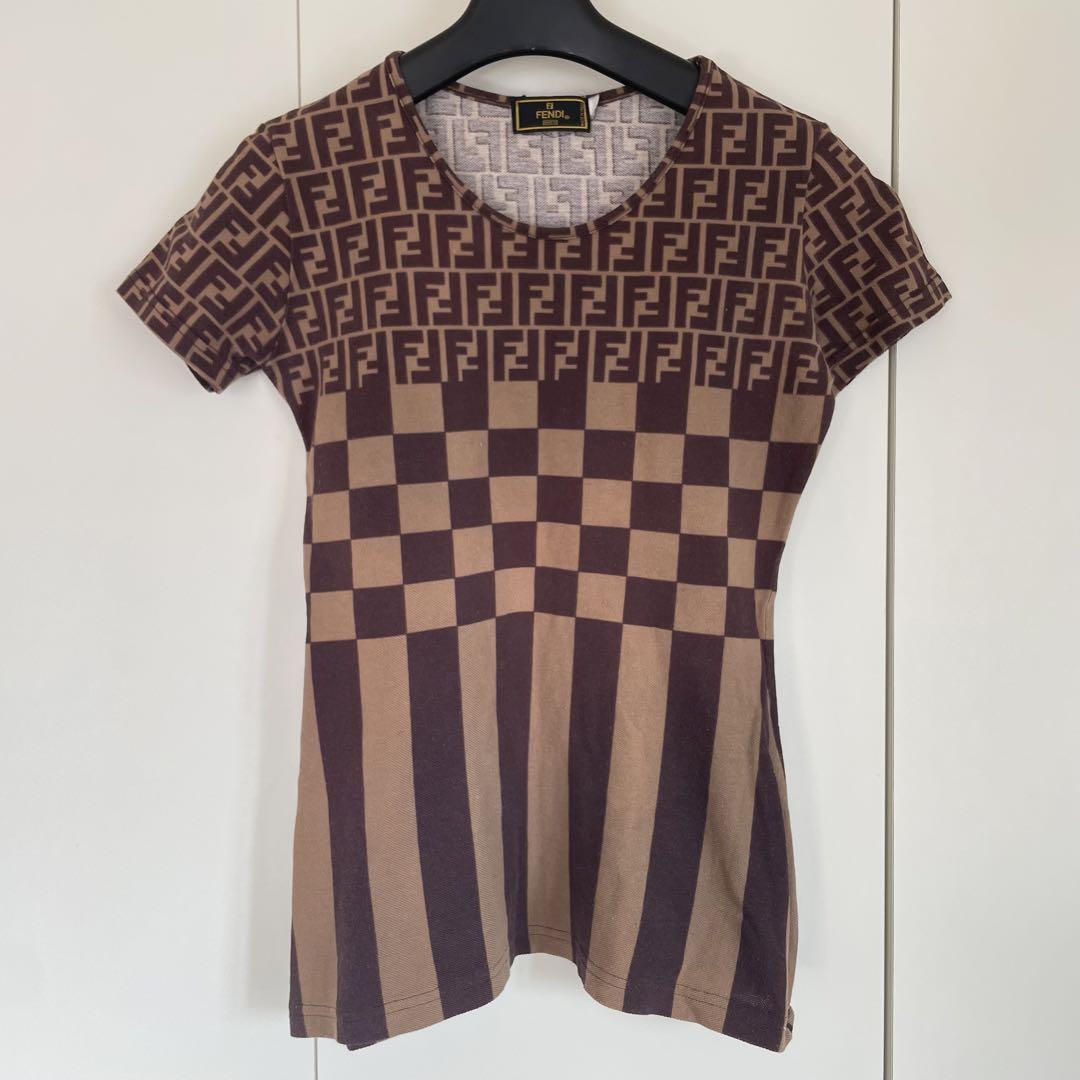フェンディ　FENDI   Tシャツ　ズッカ　ロゴ