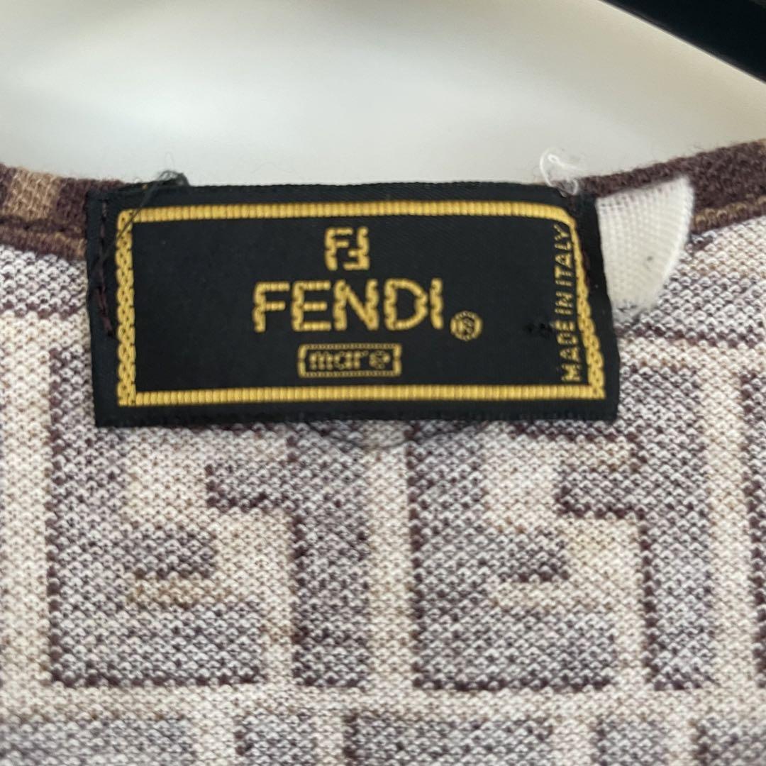 フェンディ　FENDI   Tシャツ　ズッカ　ロゴ