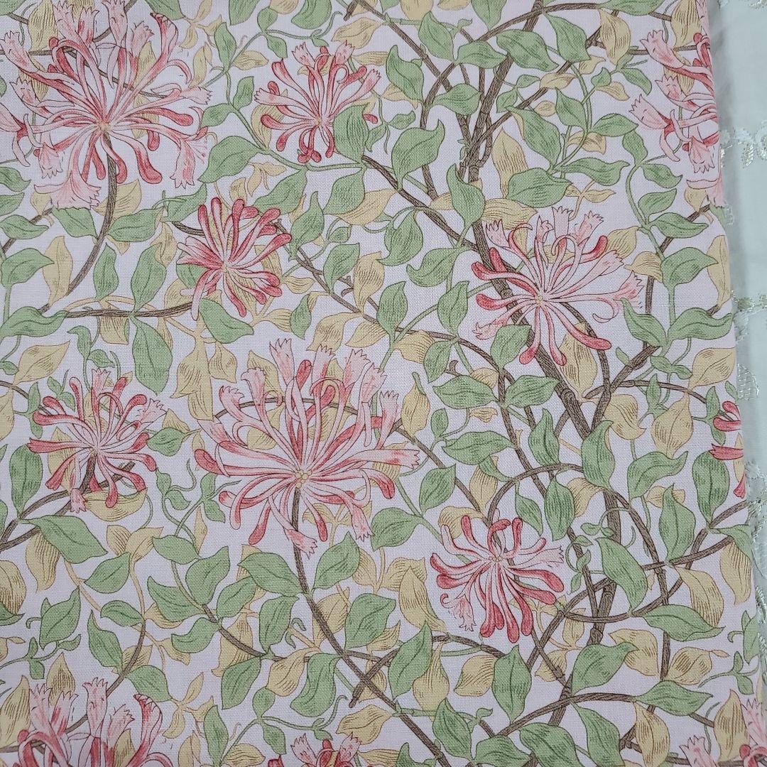 受注制作ブックカバー◇ウィリアムモリス ハニーサックル 受注制作ブックカバー◇ウィリアムモリス ハニーサックル