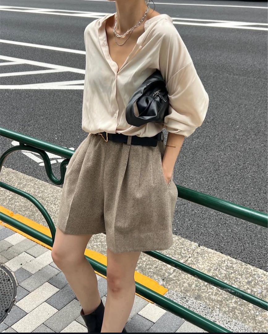 バンドカラーフレアシャツ