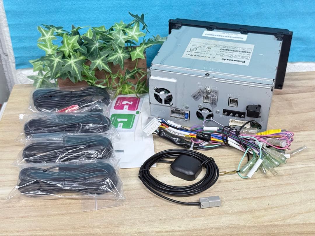 ★30日保証★ 地図2021年 パナソニック メモリーナビ CN-RE03WD★