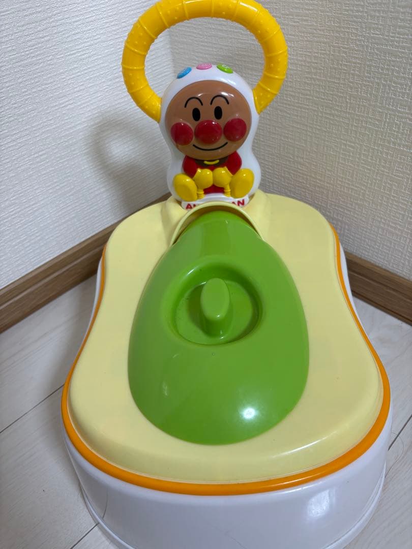 アンパンマン 音楽付きおまる