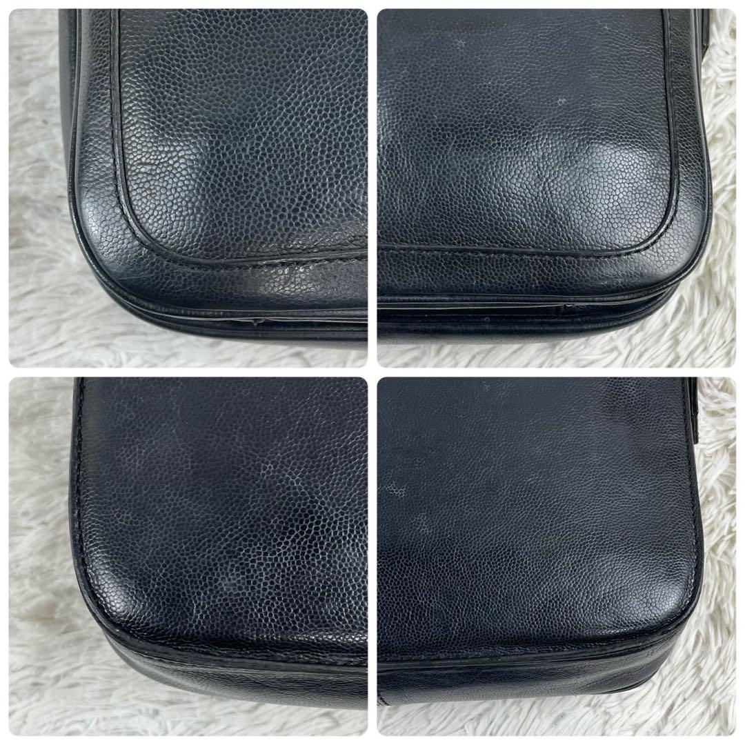 美品 Yves saint Laurent レザー ショルダーバッグ 黒 美品 Yves saint Laurent レザー ショルダーバッグ 黒