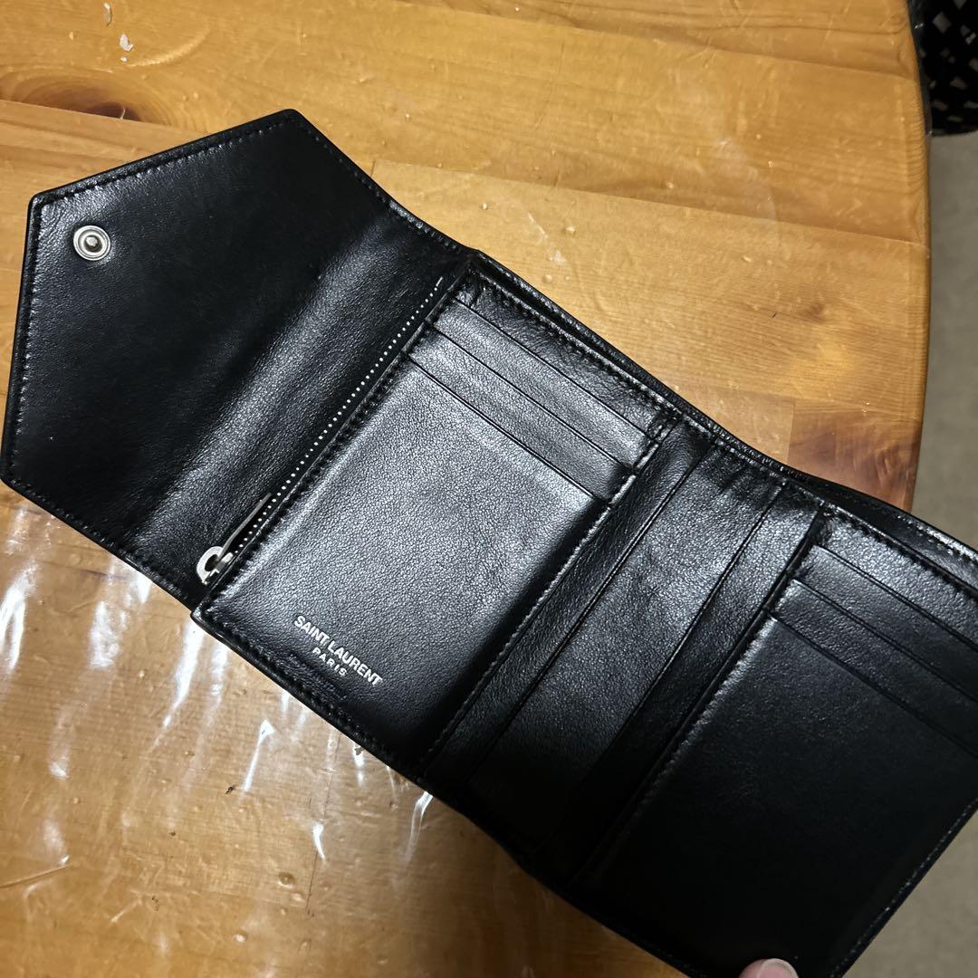 SAINT LAURENT スタッズ付き二つ折り財布