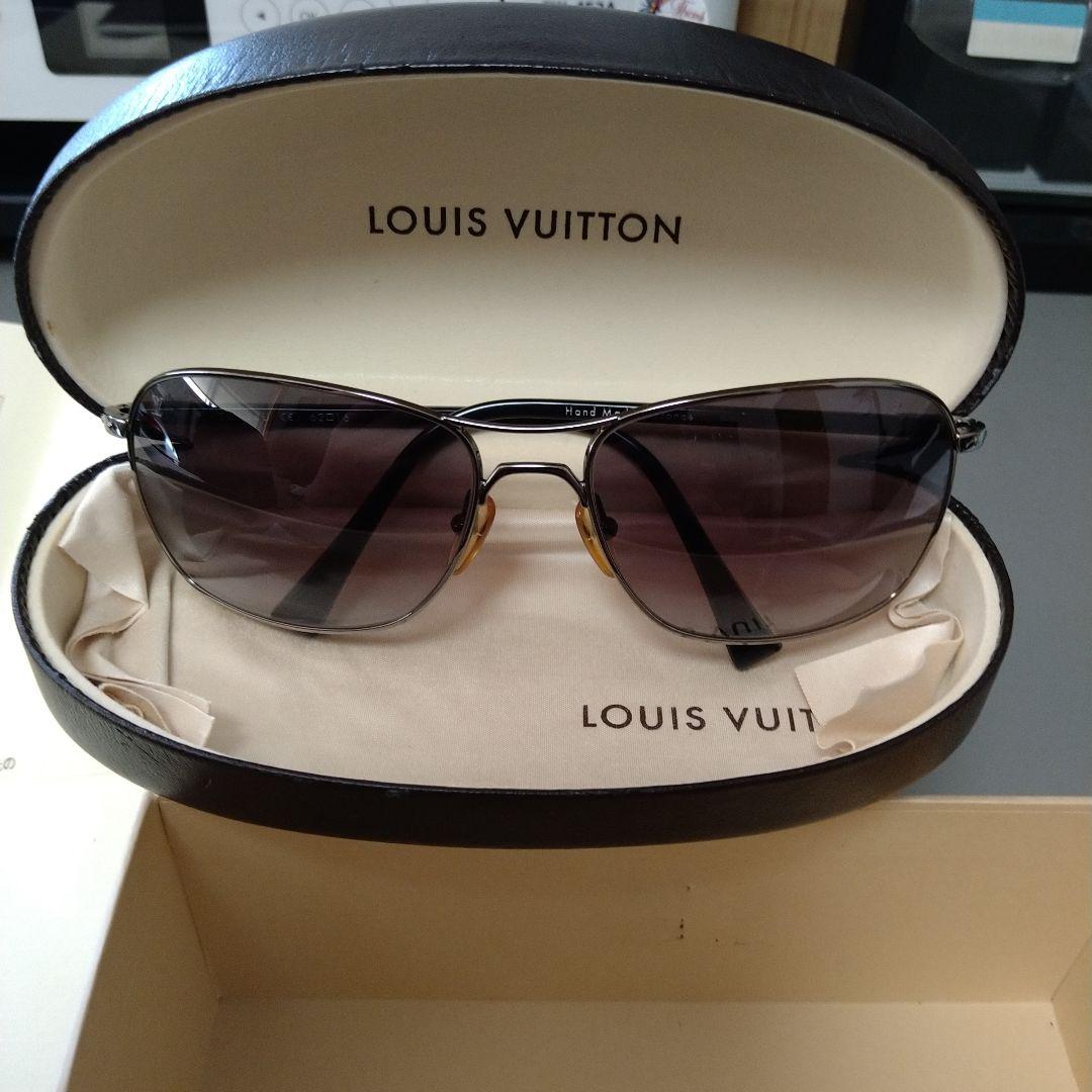 LOUIS VUITTON アビエーター サングラス価格25万円正規品