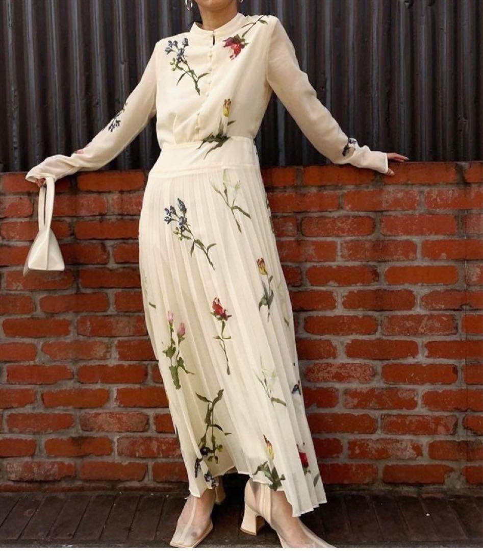 ameri 今季新作 SOFIA PLEATS DRESS | grantelengenharia.com.br