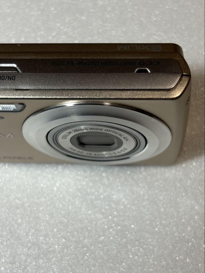 CASIO EX-Z250 デジタルカメラ 9.1メガピクセル【美品】動作確認済