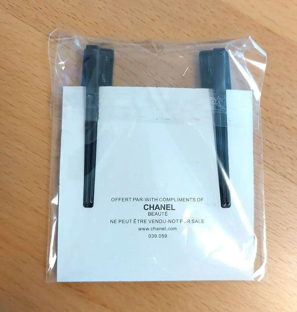 CHANEL ヘアクリップ　2点セット CHANEL ヘアクリップ シャネル 2つセット - メルカリ