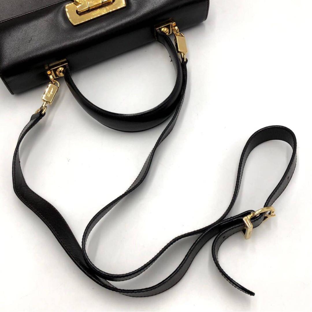 ✨超高級・美品✨フェラガモ 2way ショルダーバッグ 斜め掛け