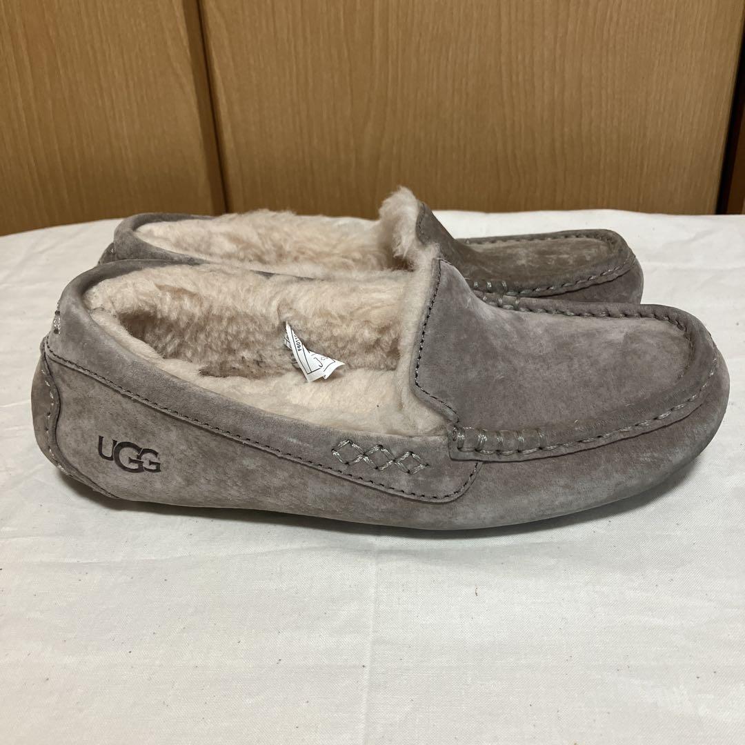 UGG グレー モカシン　24cm UGG グレー モカシン 24センチ - メルカリ