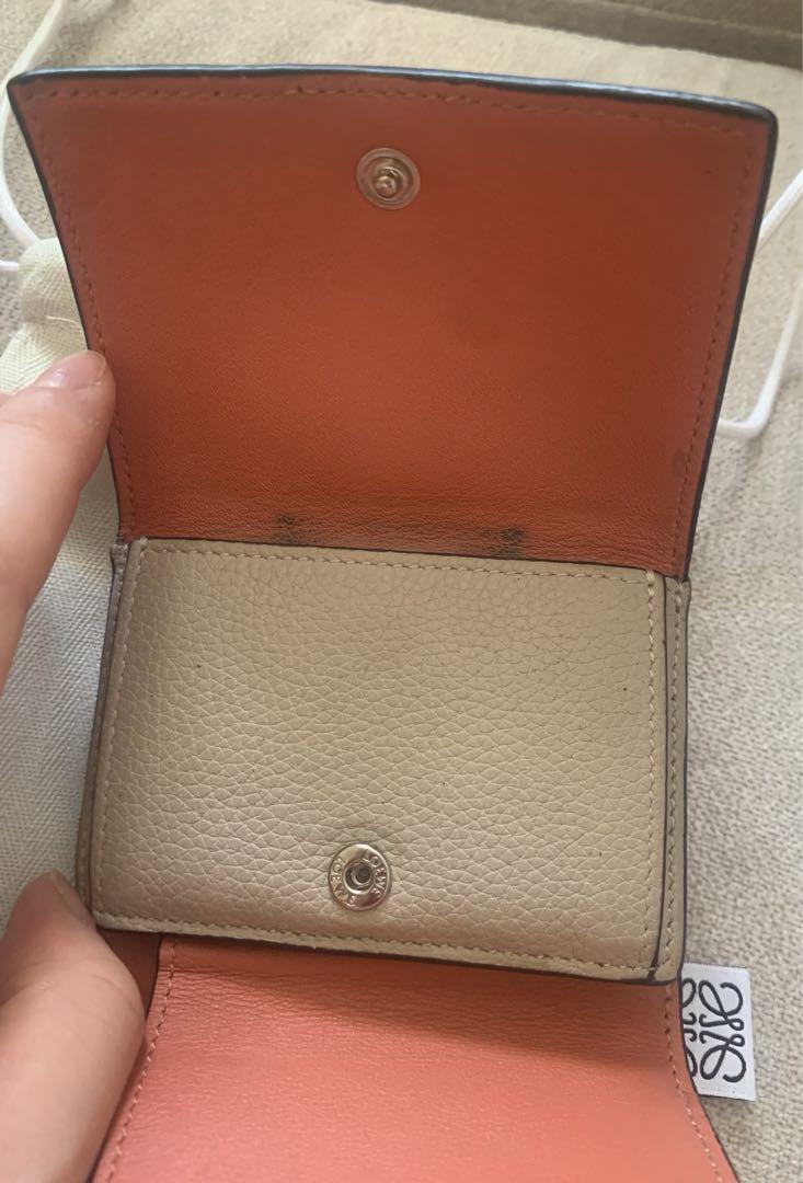 【あんしん鑑定】LOEWE ロエベ オレンジ 三つ折り財布【美品】【付属品完備】 あんしん鑑定】LOEWE ロエベ オレンジ 三つ折り財布【美品