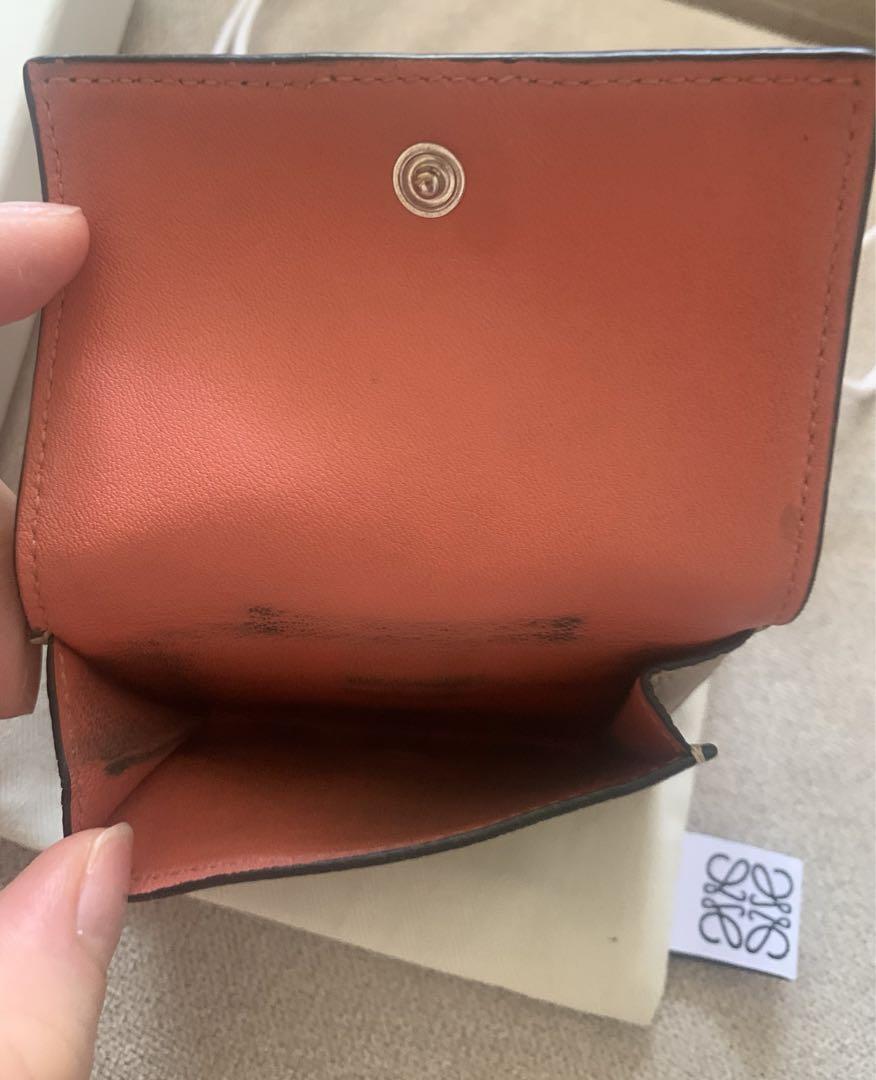 【あんしん鑑定】LOEWE ロエベ オレンジ 三つ折り財布【美品】【付属品完備】 あんしん鑑定】LOEWE ロエベ オレンジ 三つ折り財布【美品