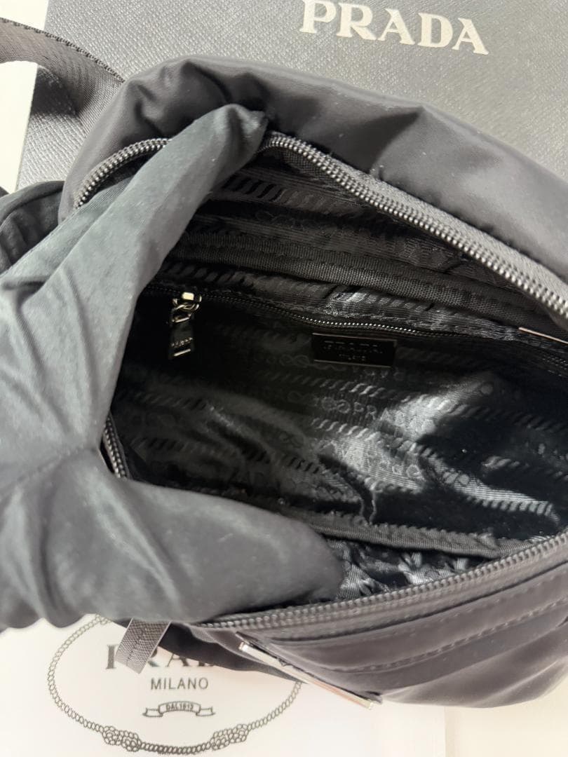 PRADA ブラック ボディバッグ・ウエストポーチ*-* PRADA ブラック ボディバッグ・ウエストポーチ*-*