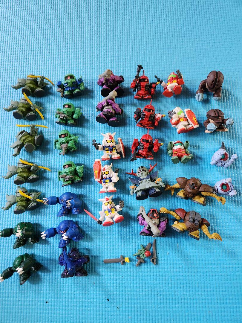 ガンダム　フルカラーカスタム33体
