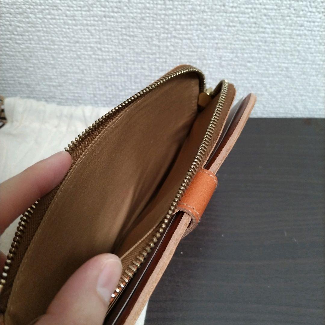 本革