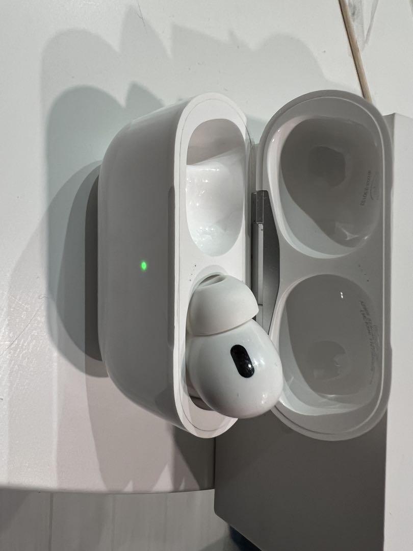 AirPods Pro 第二世代　本体、右耳