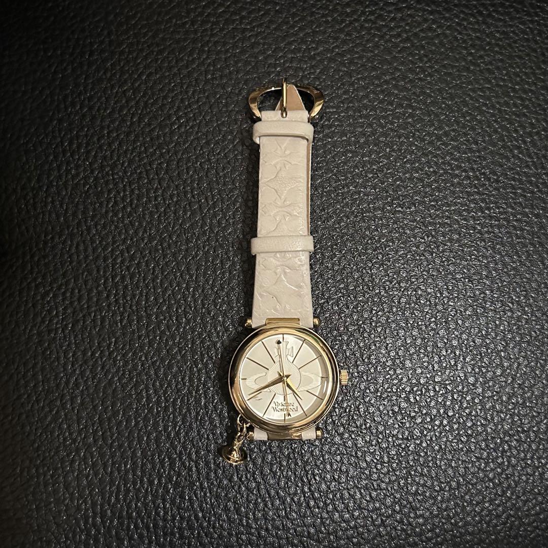 vivienne westwood ホワイトレザー時計