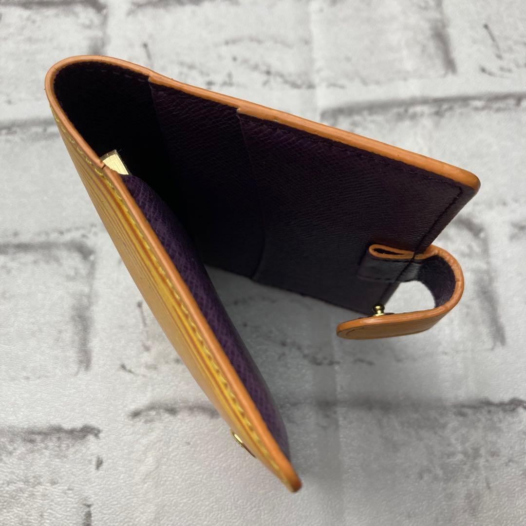 ルイヴィトン☆アジェンダ ミニ エピ 手帳カバー イエロー カードケース ルイヴィトン☆アジェンダ ミニ エピ 手帳カバー イエロー カードケース