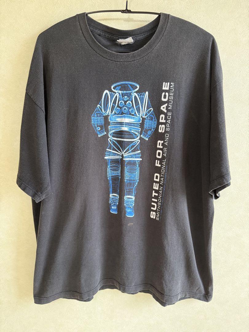 国立航空宇宙博物館 ネオン 宇宙服 プリント Tシャツ