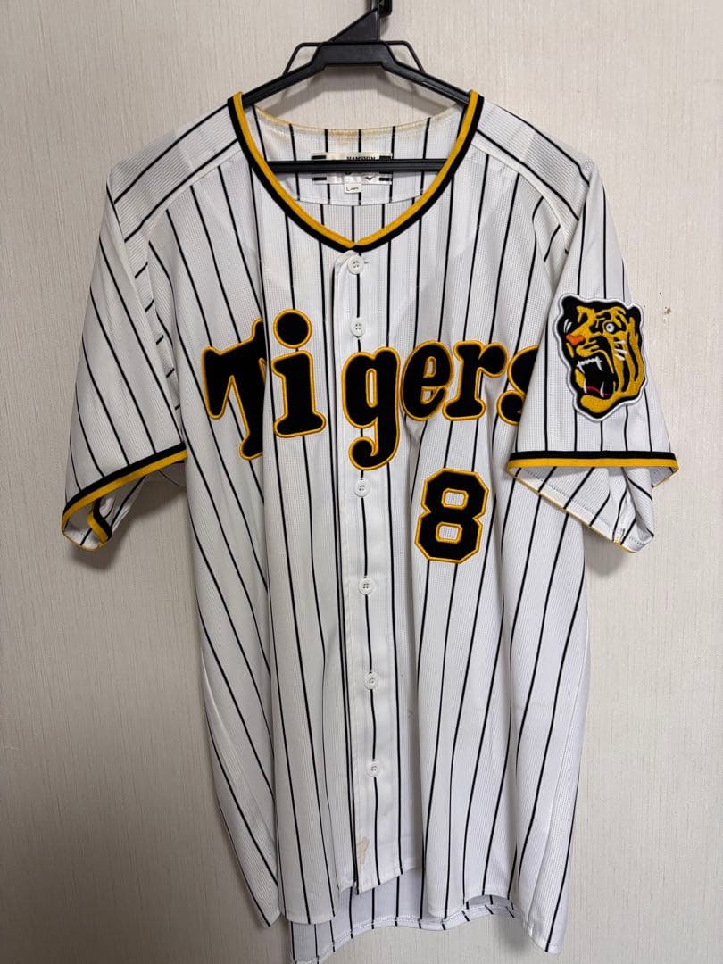 阪神タイガースユニフォーム 佐藤輝明Lサイズ目立った傷や汚れなし