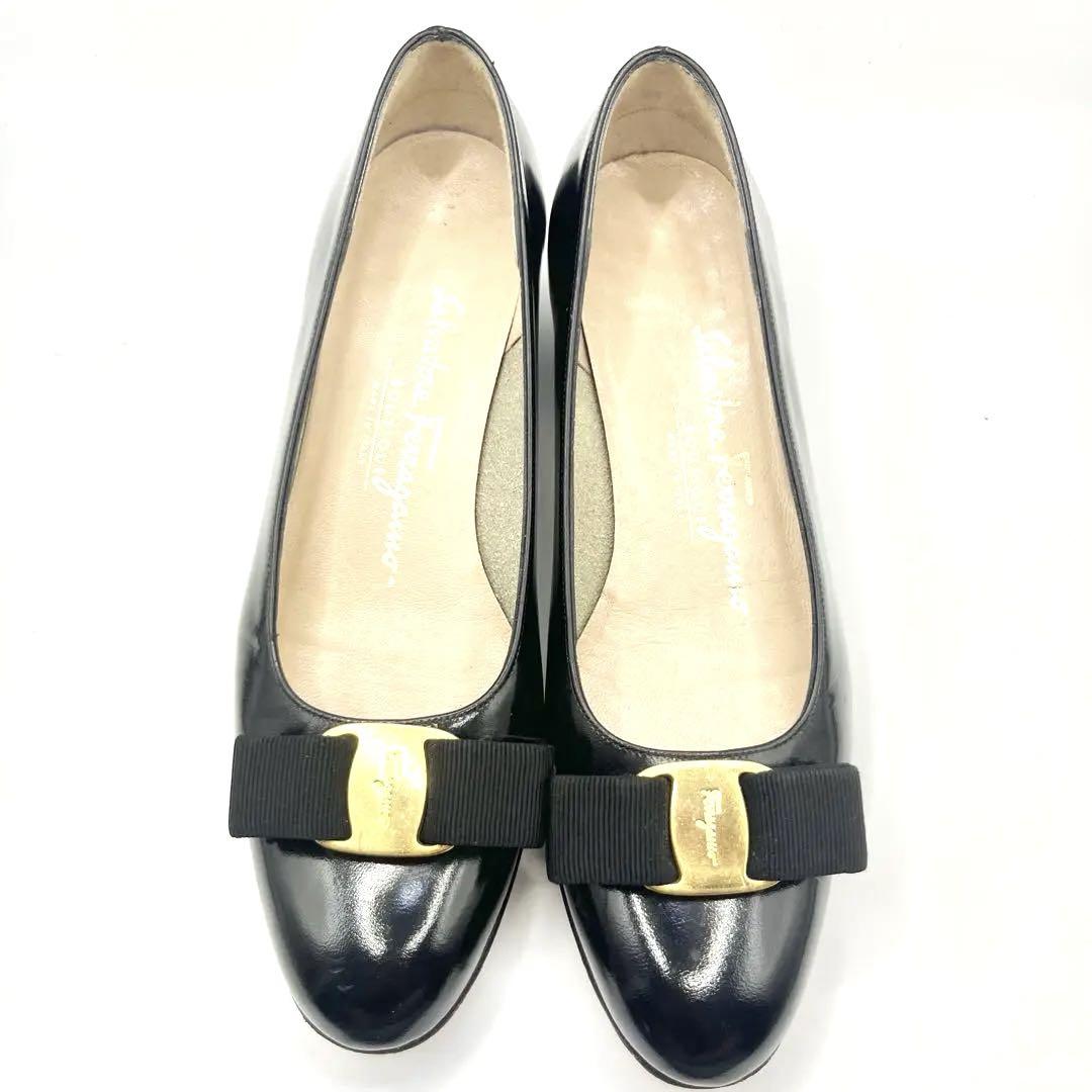 美品】Ferragamo⭐︎パンプス⭐︎23.5cm⭐︎ブラック⭐︎ヴァラ