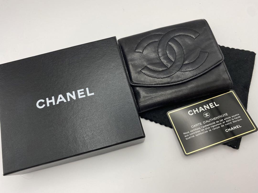 CHANEL ラムスキン 二つ折り財布